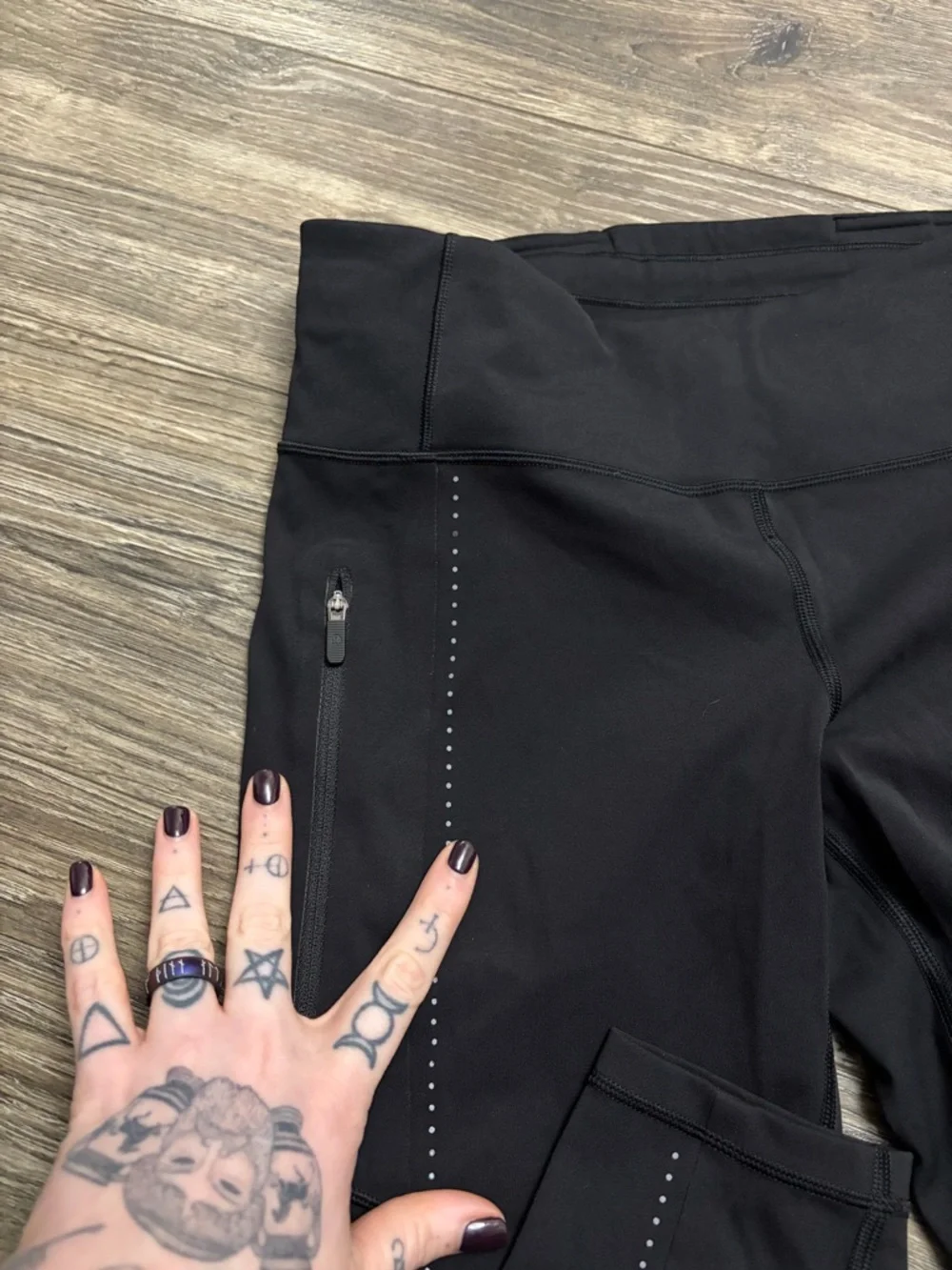 Lululemon Extra Mile Mid-Rise Tight *Reflective 28